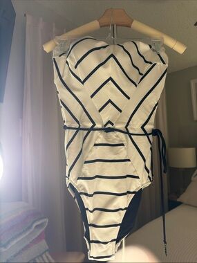 Seafolly Black and White Strapless One-Piece Swimsuit
